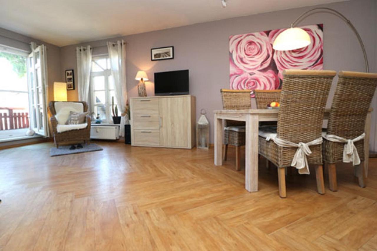 Ferienwohnung App Dreimaster Ahrenshoop Exterior foto